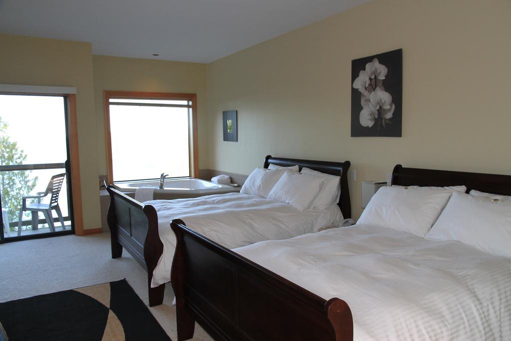 Moon Water Lodge Malahat Zimmer foto